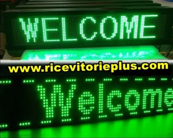 Display a LED scorrevole semi esterno